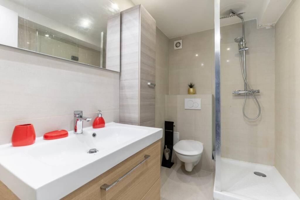 Appartement Grands Boulevards - 21 - Париж Екстериор снимка